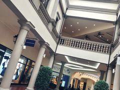 -佛罗伦萨小镇广佛名品奥特莱斯(疏港路店)