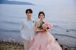 -花里花间摄影工作室