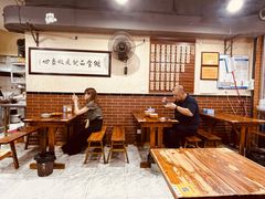 大堂-朱大嘴肥肠血旺(福字街店)