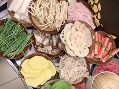 -黄潇洒老火锅(九眼桥宏济巷店)