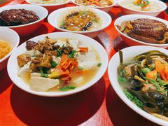 -蓝田九大碗民俗食府(蓝田店)