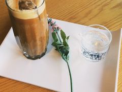 沙海浮潜-ZING COFFEE 镜咖啡