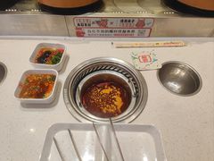 -龍歌自助小火锅(市南金茂湾店)