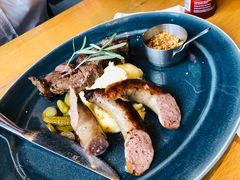 烤牛肉和香肠拼盘-The Diner X餐厅(青岛万象城店)