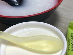 牛初乳-光明刘冰乳鸽店(光明法政北路店)