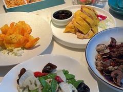 -荷塘秋月·本帮江浙菜(国权路店)