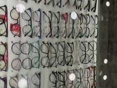 -朱师傅眼镜·蔡司·依视路·尼康(市先进店)