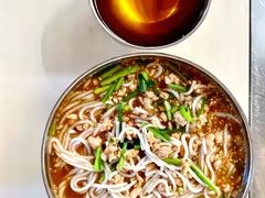 -正宗杨记普洱酸醋米线(总店)