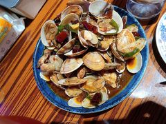 -蚝堡海鲜·威海菜·海肠捞饭·烧烤·亚洲吃蚝公司(幸福门店)