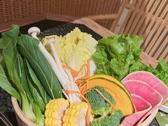 -三出山火锅(南京万象天地店)