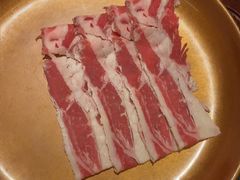 -牛YO寿喜烧·铁板烧和牛火锅自助(市府恒隆店)