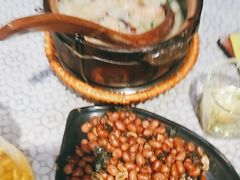 -云晓光头烧烤吧(新大陆广场店)