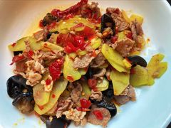 -黔蘑菇四季餐厅(观山湖店)