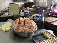 -黄阿姨锅贴大王(万航渡路店)