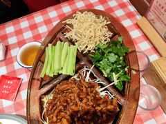 -老郑家东北春饼(龙悦居店)