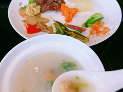 -唐拉雅秀酒店-西锦汇空中BBQ·思创餐厅