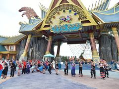 -七彩云南欢乐世界