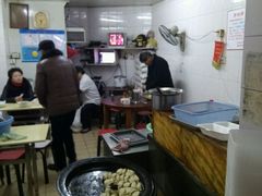 -黄阿姨锅贴大王(万航渡路店)