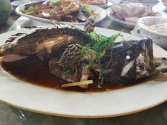 -四川小胡子海鲜(丁村万人海鲜广场店)