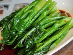 白灼广东芥兰-皇后餐厅-煲仔·小菜·打边炉(古北店)