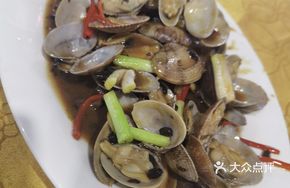 Stir-fried Clams with Black Bean and Pepper