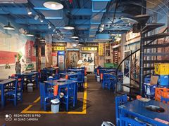 -马路边边 传媒大学店