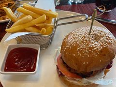 -WOLFGANG PUCK KITCHEN & BAR(迪士尼小镇店)