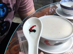 -周大娘牛乳(旧寨古村总店)