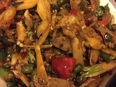 姜爆蛙-鸿顺老铁锅美蛙鱼府(解放碑店)