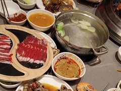 -黑金·寻焰自助百汇·烤肉·火锅(中街店)