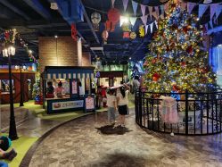 -幻贝家儿童乐园(武汉永旺梦乐城店)