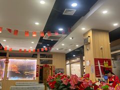 -江城燕子大排档(江汉路步行街店)