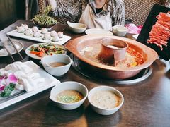 -滇釜火锅·能喝汤的火锅(车公庄店)