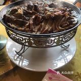 有日子没吃东北菜了，和几个朋友来这里热闹热闹