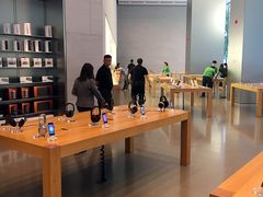 -Apple零售店(华贸购物中心店)