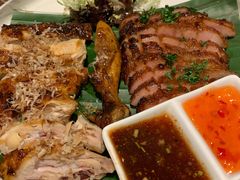 碳烧猪颈肉拼辣鸡-星叶·东南亚料理(宁波万象汇店)
