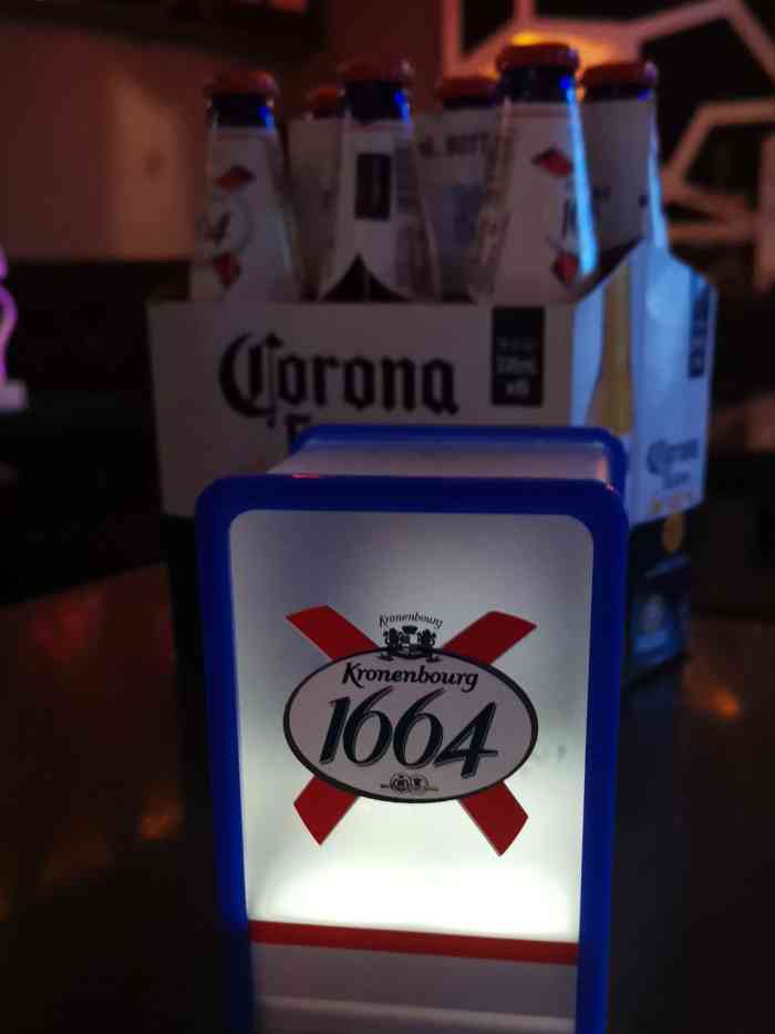 1664酒吧