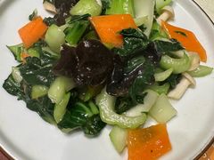 -意卡菲·欢乐聚会餐厅(华侨店)