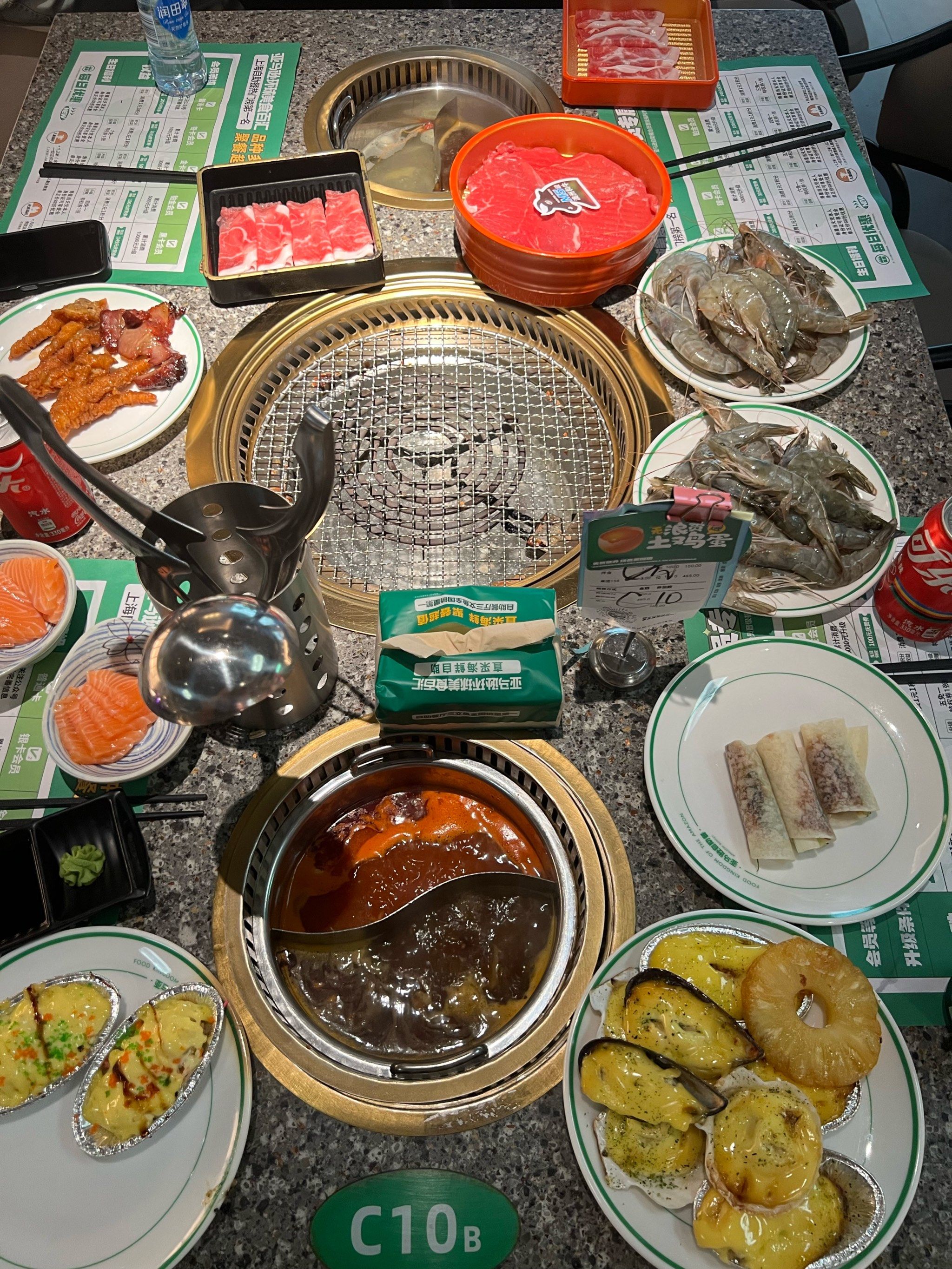 环球美食汇:全天候自助餐的美食享受!