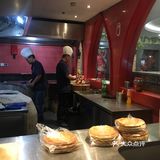邵东家吃好饭想吃西域疆南的羊肉串解解馋