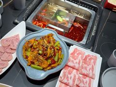 -渝水岸·鲜货火锅(新村7店)