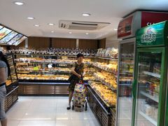 面包甜点陈列柜-长乐饼家(五羊新城店)