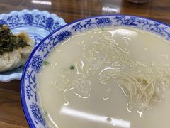 -雪琴面馆富安特色鱼汤面(城中花园店)