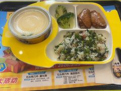 -老娘舅餐厅(黄龙体育中心店)