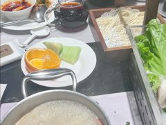 -红鼎豆捞·非遗鲍皇汤火锅(宝丰路店)