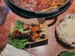 -赵美丽·重庆社区火锅·直营店(火车东站·中豪国际店)