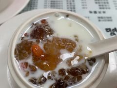 -俊丽双皮奶甜品店