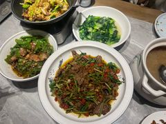 -黄泥岗·地道湖北菜(奥特莱斯店)