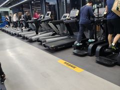 -超鹿运动(五四路恒力城店)