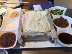 -95号酱骨·一块豆腐(展春园西路店)